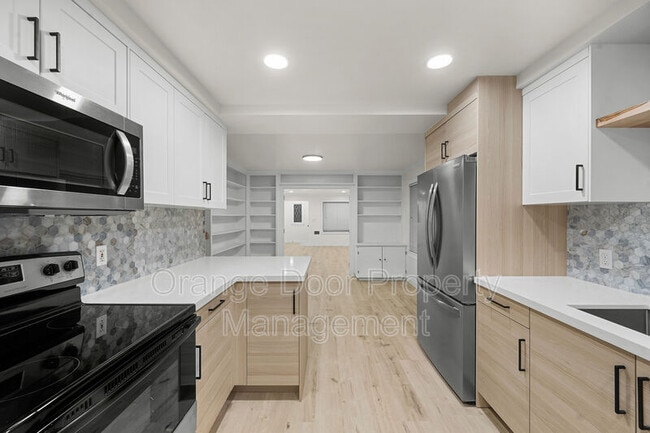 Building Photo - 7727 Jones Ave NW