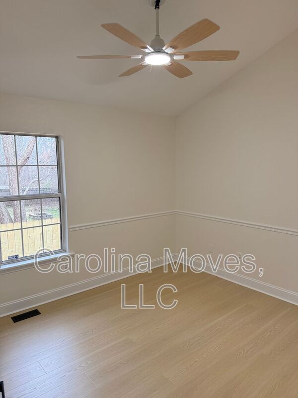 Building Photo - 506 Dunwoody Dr