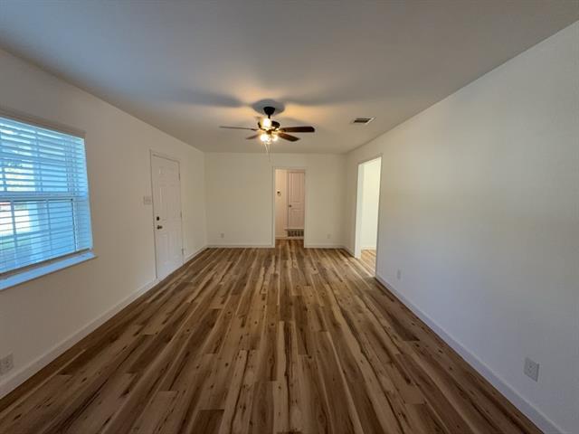 Building Photo - 1202 Valley View Dr