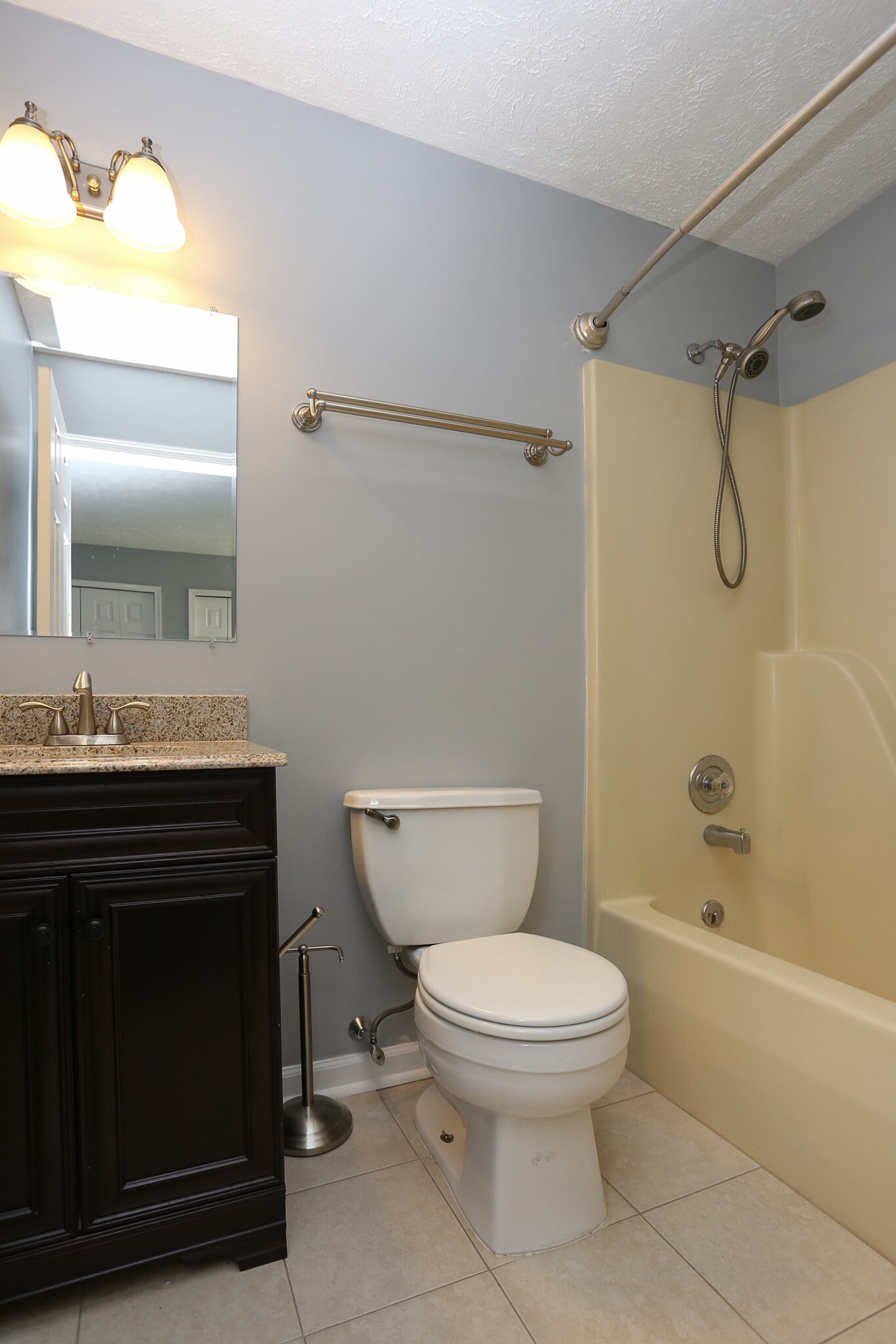 Ensuite Master Bathroom - 7817 Camp Rd
