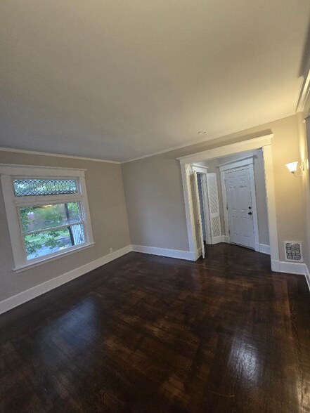 Building Photo - 597 Whalley Ave