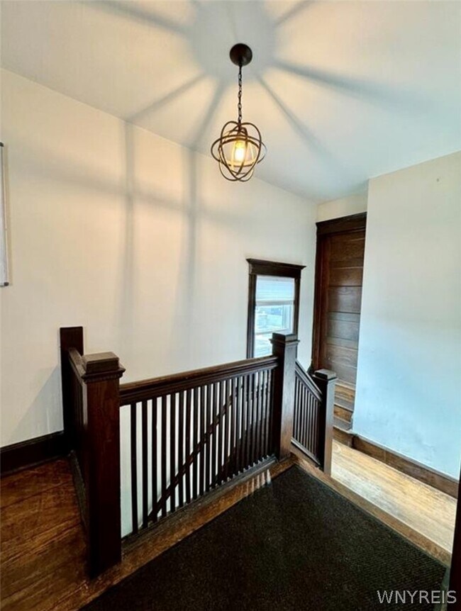Building Photo - 602 Bird Ave