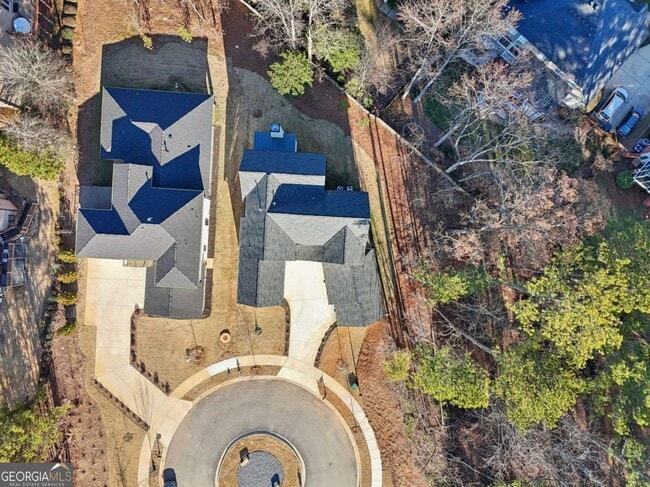 Building Photo - 120 Thome Dr