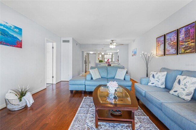 Building Photo - 1750 Belleair Forest Dr