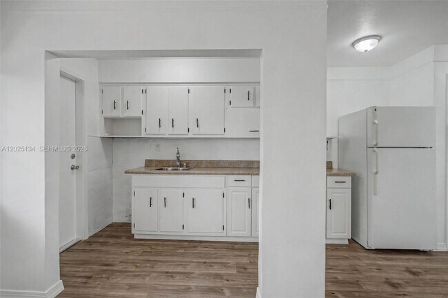 Building Photo - 60 NW 79th St