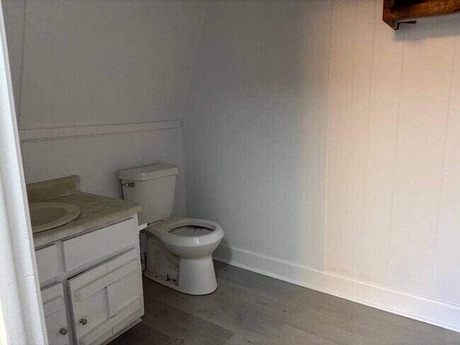 Building Photo - 328 Carter Rd