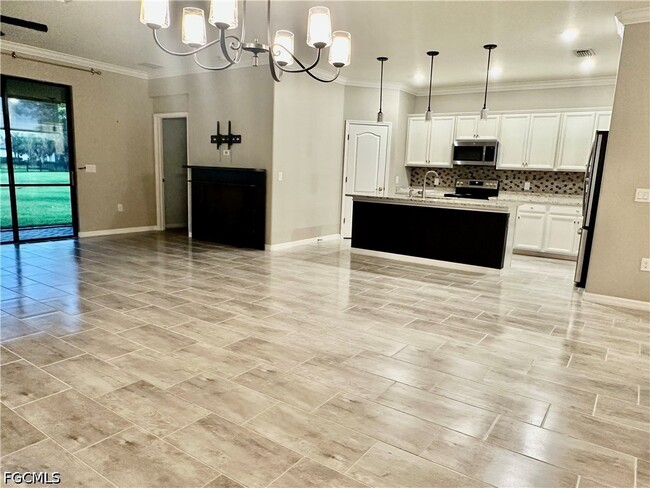 Building Photo - 12952 Broomfield Ln