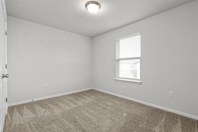 Building Photo - 6309 Night Chinook Dr