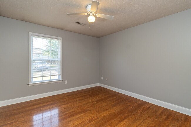 Building Photo - 7005 Buddy J Ln