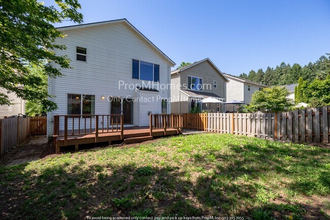 Building Photo - 10441 SW Franklin Ln