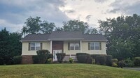 Building Photo - 1721 Sparrow Ln