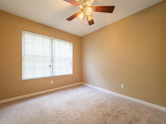 Building Photo - APPLY NOW