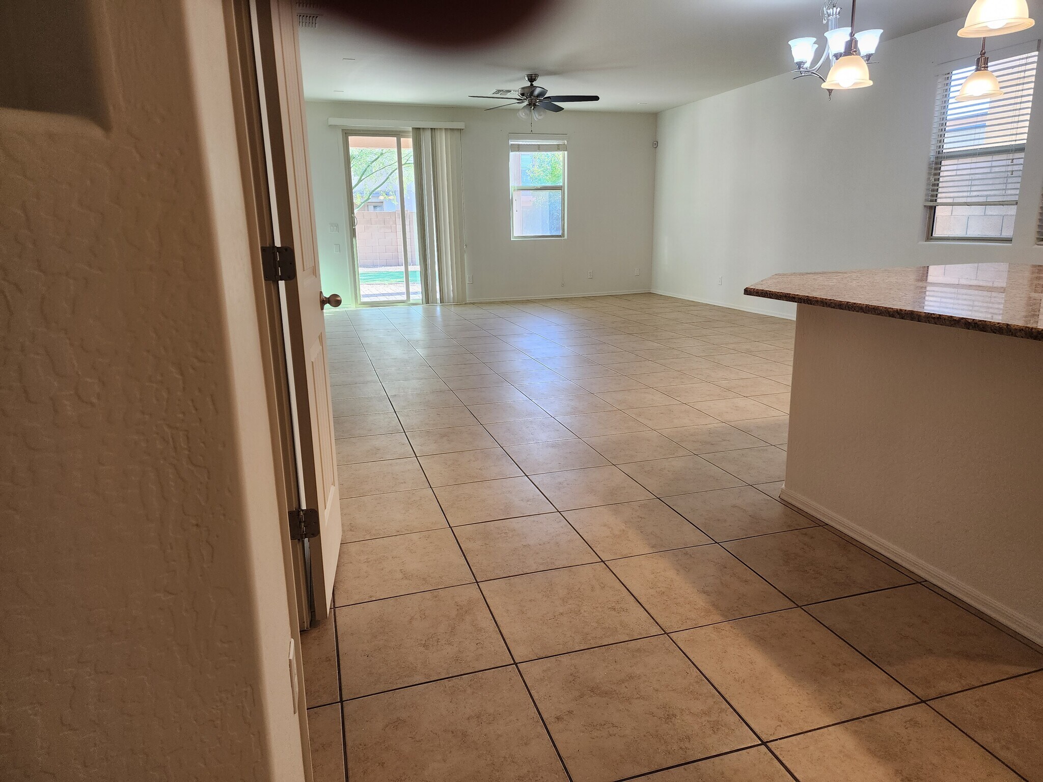 Building Photo - 7559 W Andrea Dr