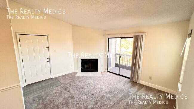 Building Photo - 3700 Idlebrook Cir