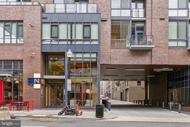 Building Photo - 70 N St SE