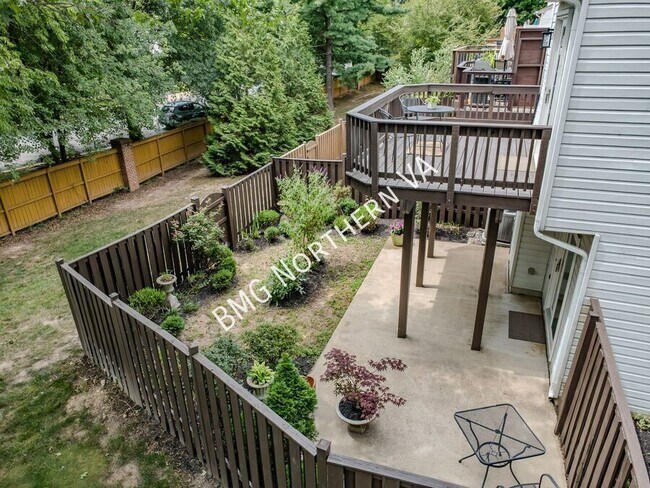 Building Photo - 6001 Keble Dr