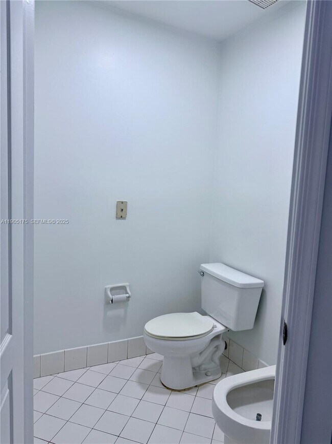 Building Photo - 9970 NW 32nd St