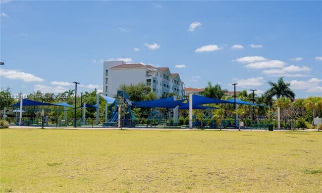 Building Photo - 4640 NW 84th Ave