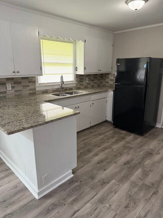 Kitchen - 3415 36th Ave