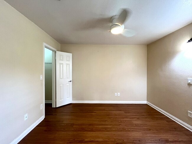 Building Photo - 2160 Highpointe Dr