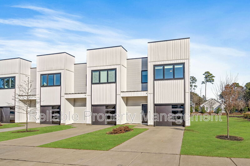 Building Photo - 37 N Laird Dr