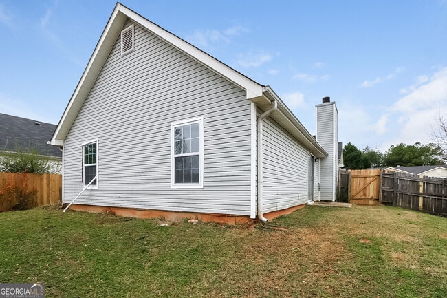 Building Photo - 358 Autumn Lake Dr