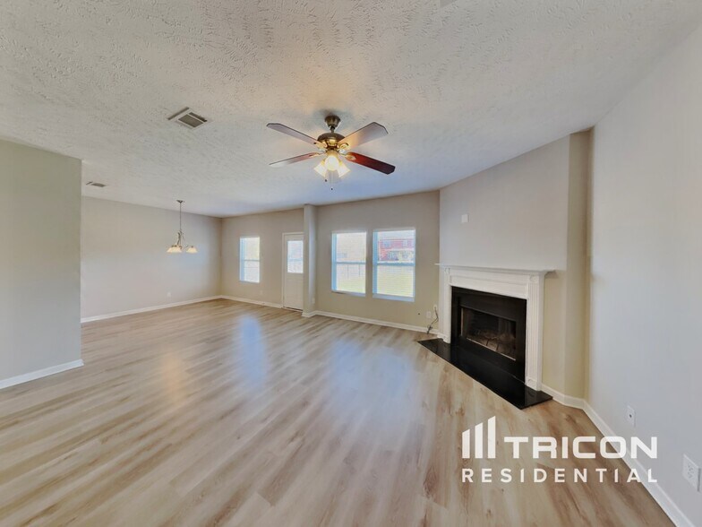 Building Photo - 75 Scotts Dr