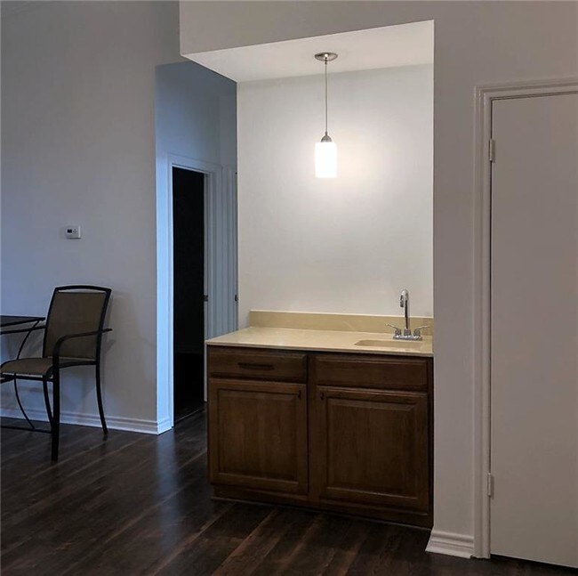 Building Photo - 2730 Silver Creek Dr