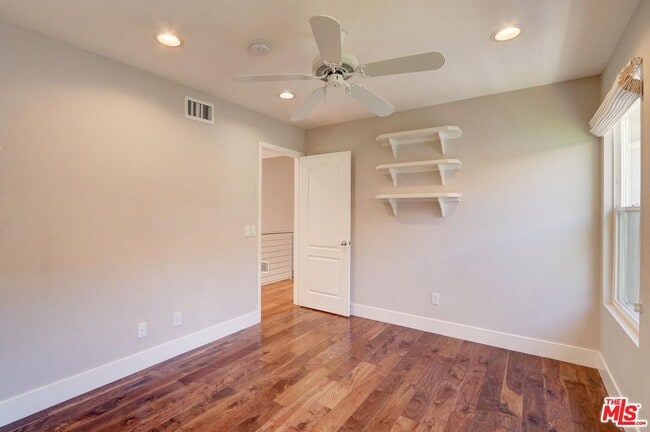 Building Photo - 3145 White Cedar Pl