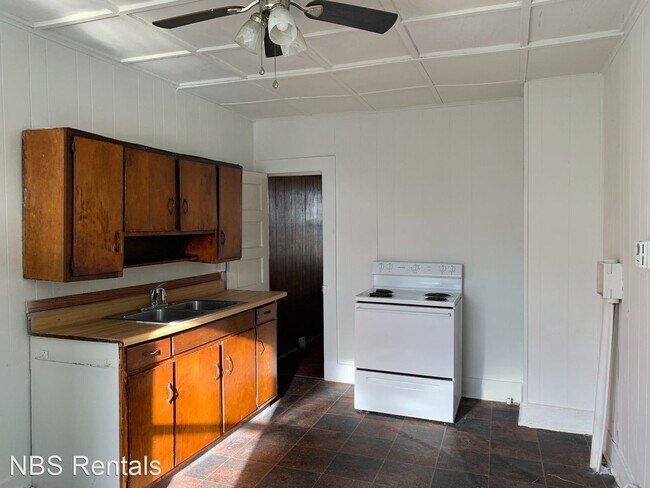 Building Photo - 1 br, 1 bath House - 1521 Campbell Ave.