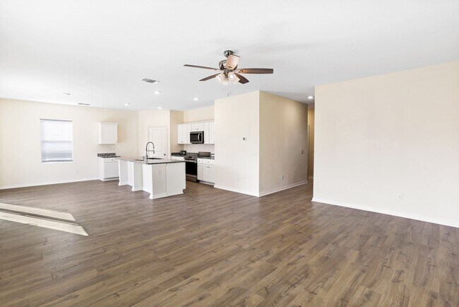Building Photo - 5 Bed 3 Bath Home at Trails at Culebra sub...