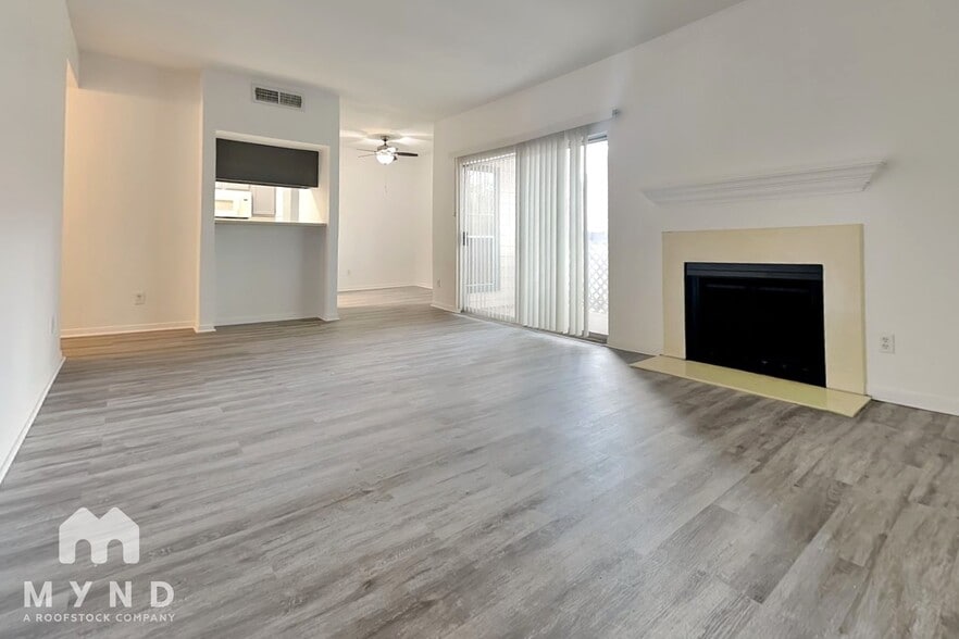 Building Photo - 6500 Harbor Town Dr