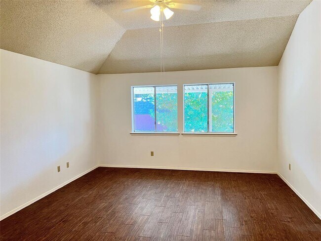 Building Photo - 9005 Martha's Dr