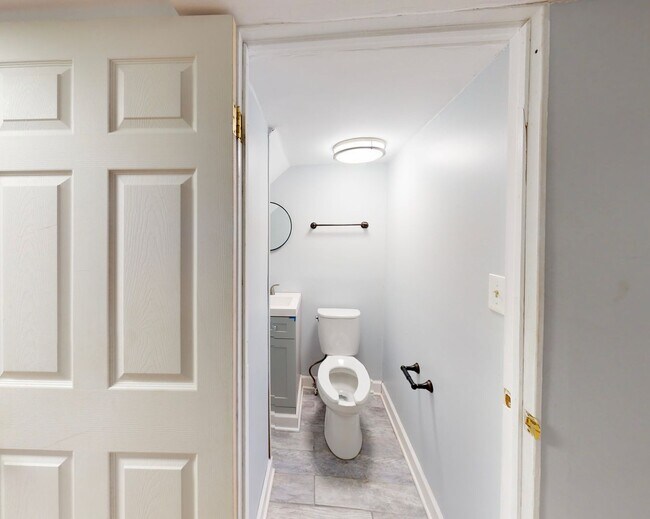 Building Photo - Fully Renovated 4BR/1.5BA on Science Hill | New Everything | Steps to Yale