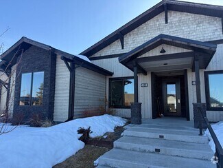 Building Photo - 1 bed 1 bath in Black Bull Community