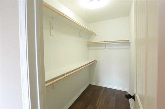 Building Photo - 626 N Tennyson Ln