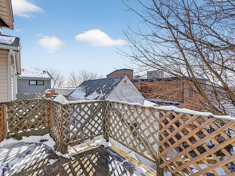 Deck - 8 Saint Lawrence St