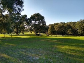 Building Photo - 4210 SW 89th Ave