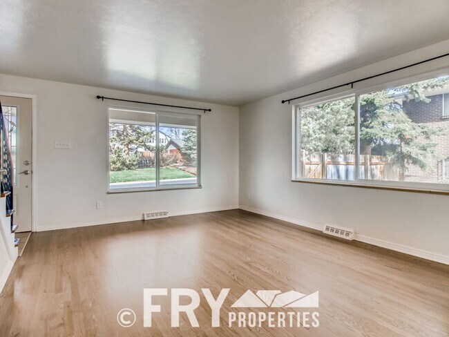 Building Photo - Beautifully remodeled 3-bedroom, 2.5-bath duplex in Wheat Ridge