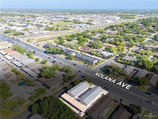 Building Photo - 1521 Nolana Ave
