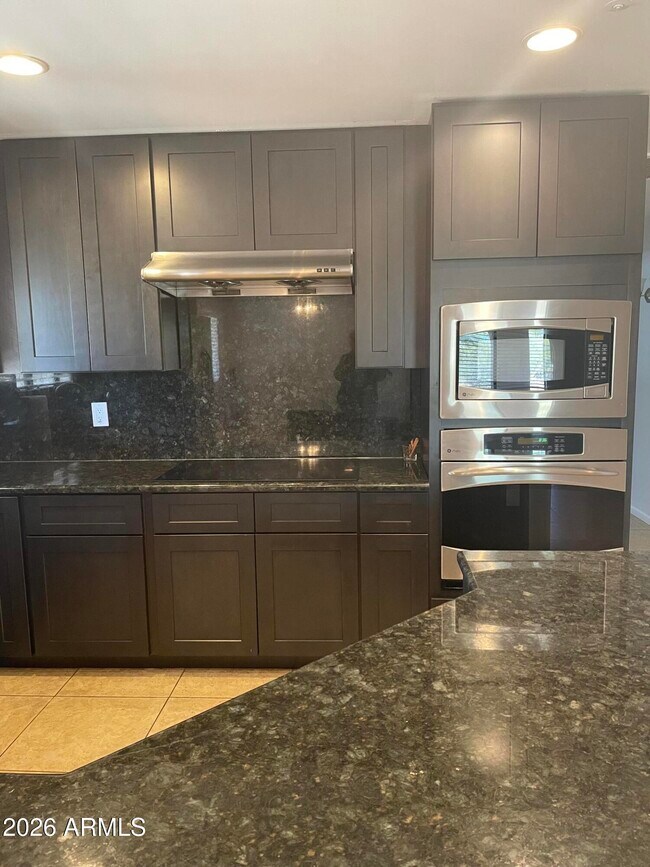 Building Photo - 26960 N 61st St