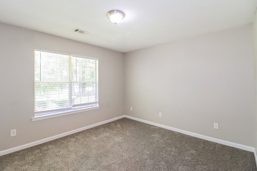 Building Photo - 104 Nanci Ct