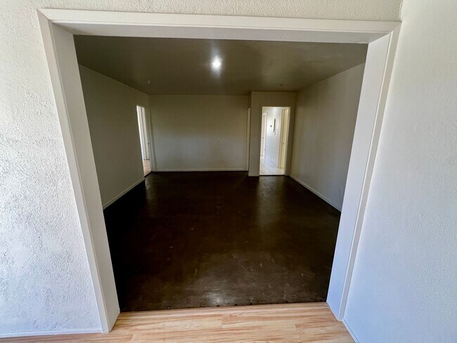 Building Photo - 56769 Joshua Dr