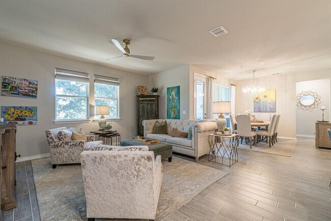 Building Photo - 105 Ace Ln