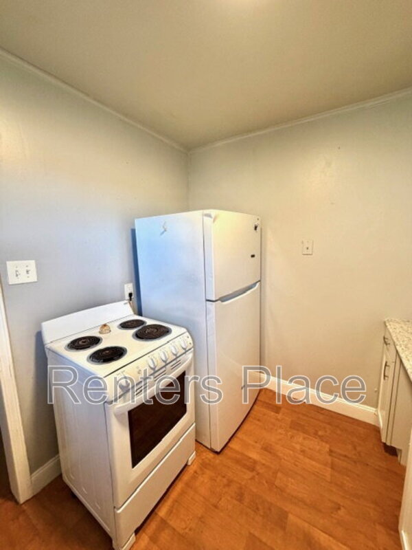 Building Photo - 2915 E Easton St