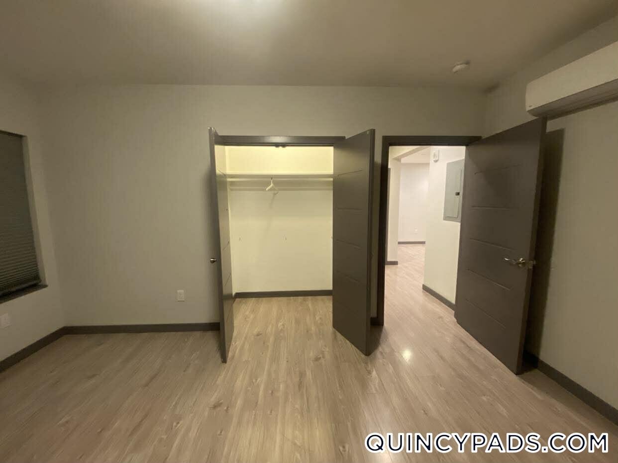 Building Photo - 145 Newbury Ave