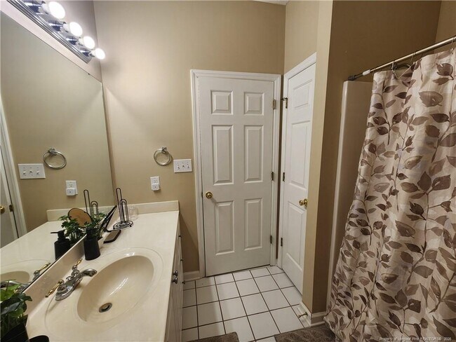 Building Photo - 3109 Wisteria Ln