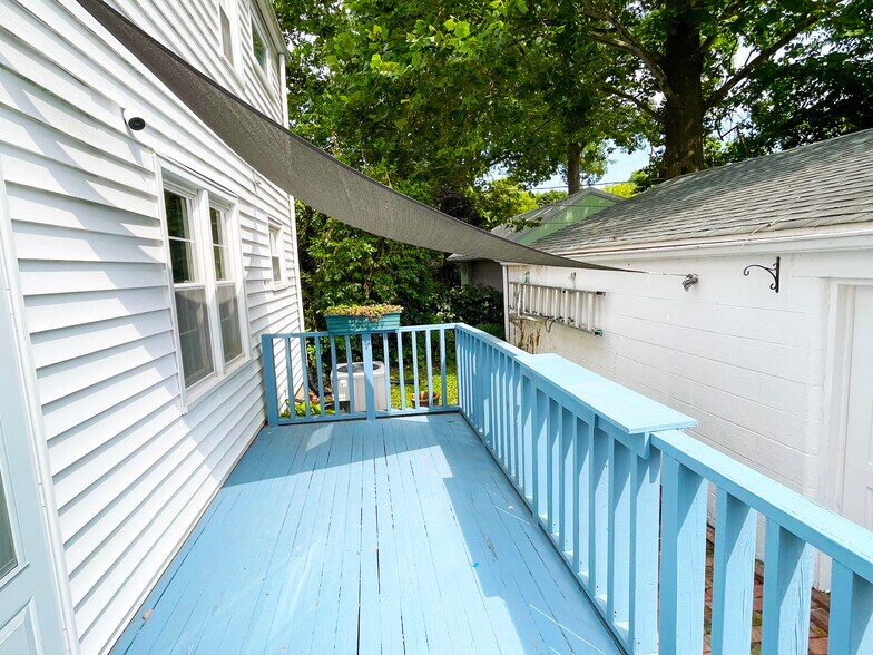 Deck - 279 Highfield Dr