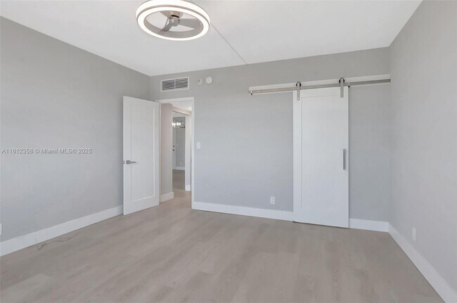 Building Photo - 2851 S Ocean Blvd