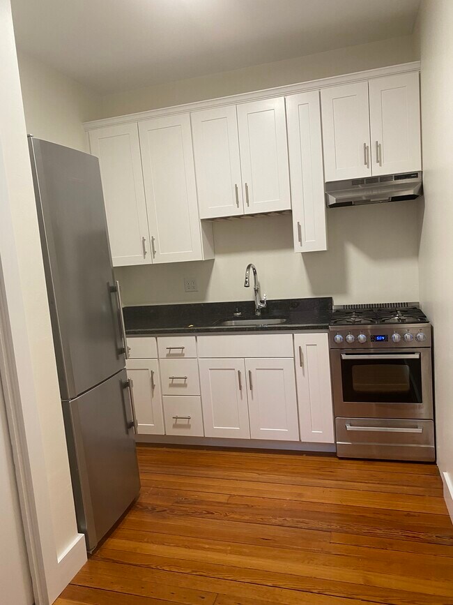 Kitchen - 43 Market St